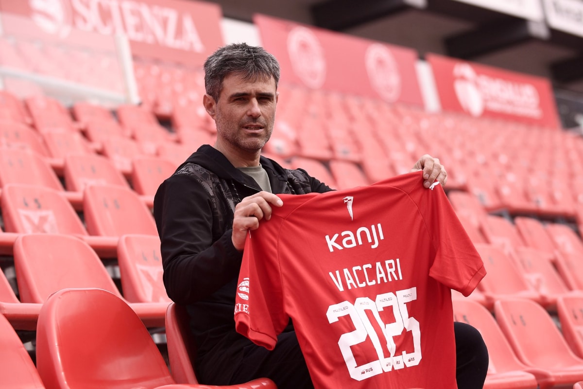 Independiente presentó a Julio Vaccari y los hinchas le hicieron dos pedidos fundamentales
