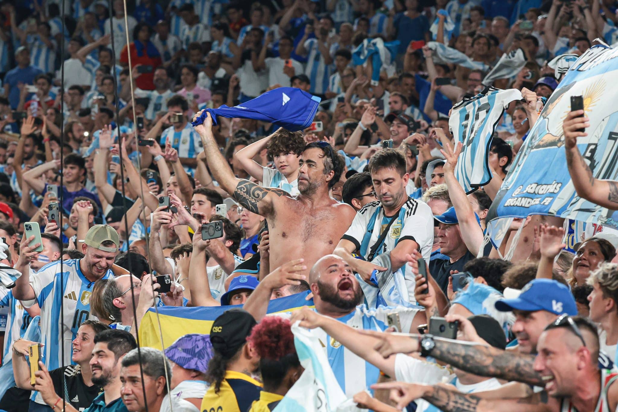 Argentina vs Colombia: ¿quién va a cantar en la final de la Copa América?