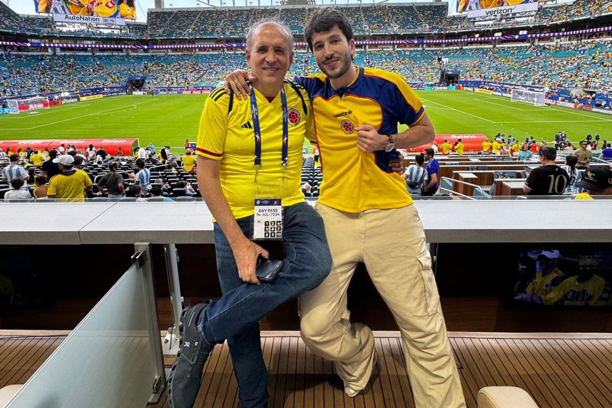 Copa América: recibió una pelota de Yatra antes de Argentina – Colombia y la regaló