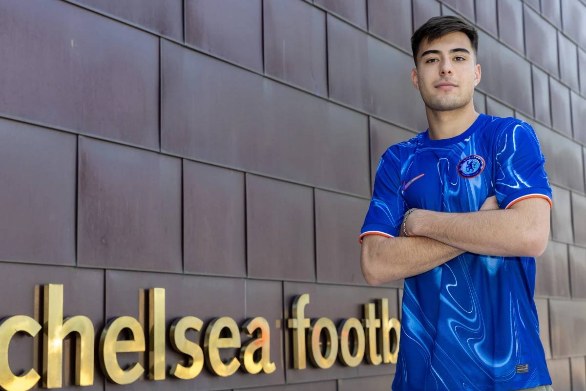 Aaron Anselmino, fichaje del Chelsea
