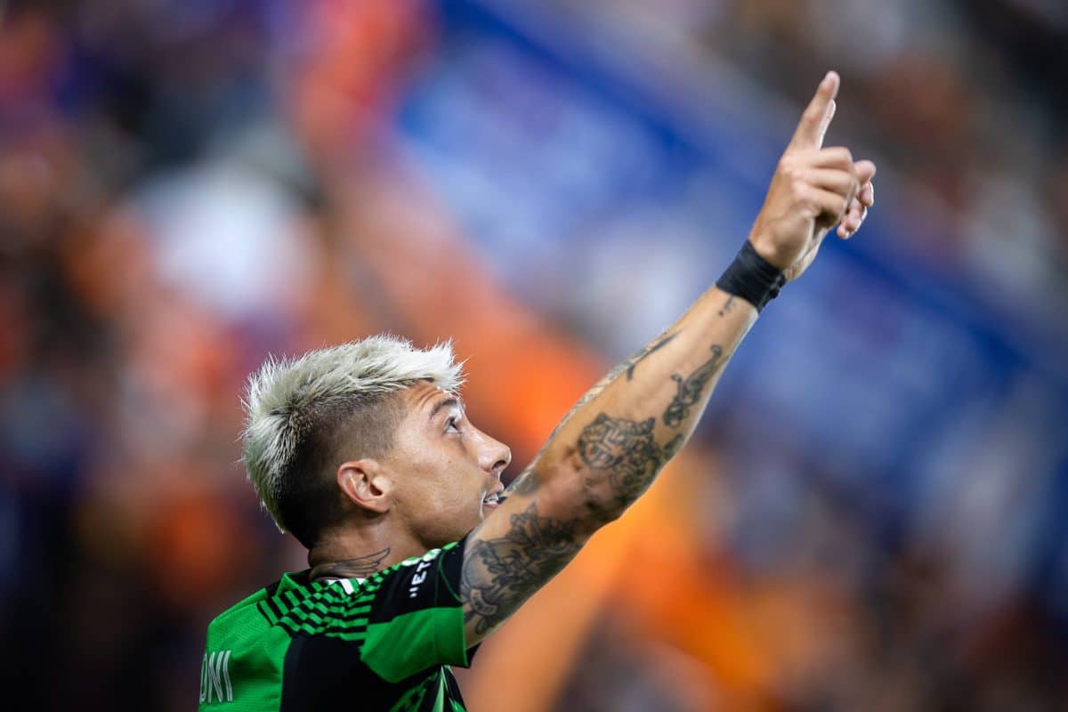 Emiliano Rigoni con la camiseta del Houston Dynamo de la MLS