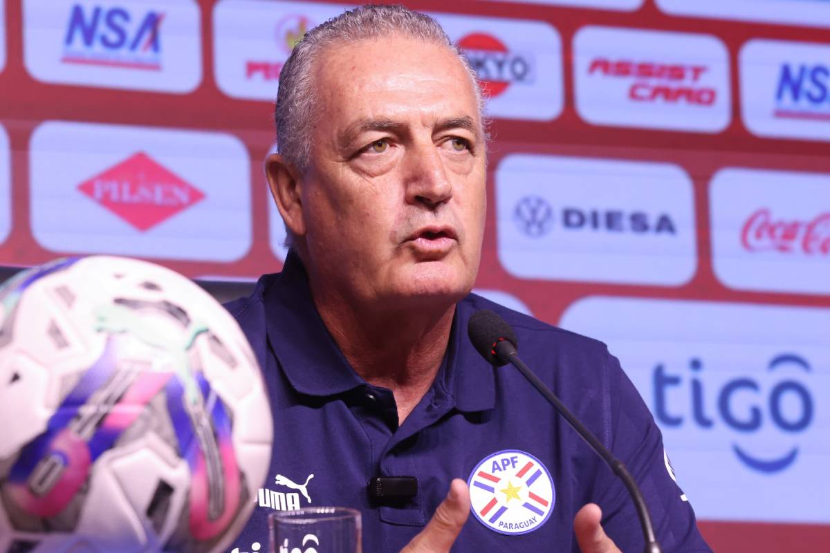 Gustavo Alfaro, DT de la Selección de Paraguay