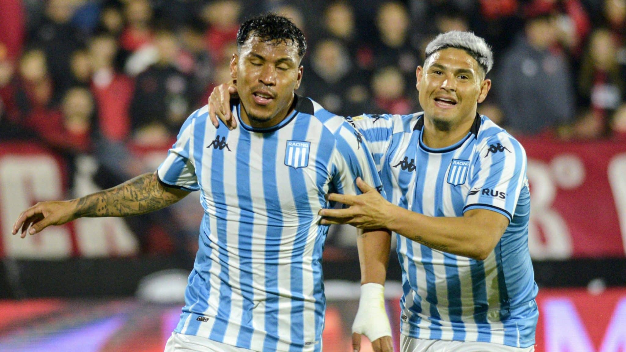 Roger Martinez y Maximiliano Salas. Newells Old Boys de Rosario vs Racing Club de Avellaneda. Fecha 11 Torneo de la Liga