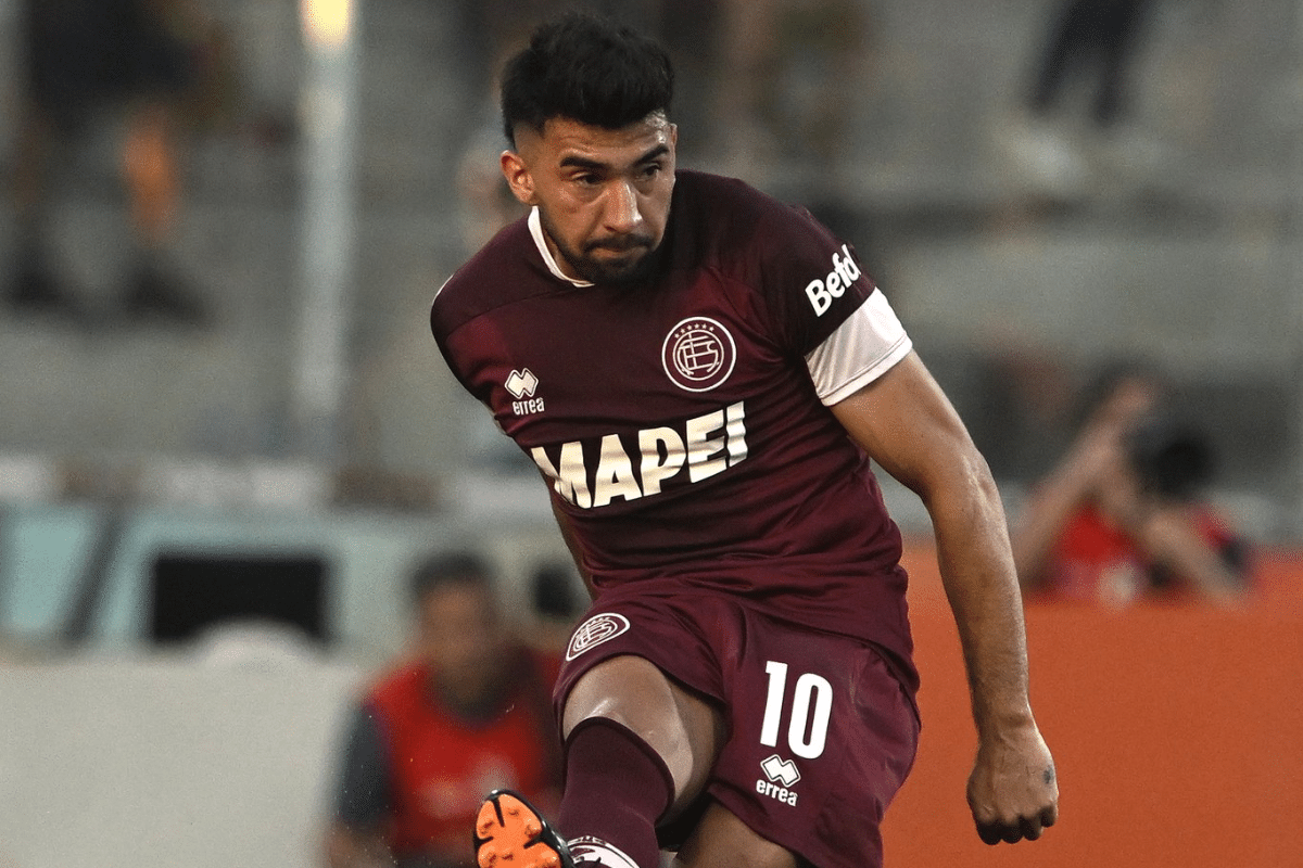 Marcelino Moreno la está rompiendo en Lanús y sería un enorme fichaje para Boca