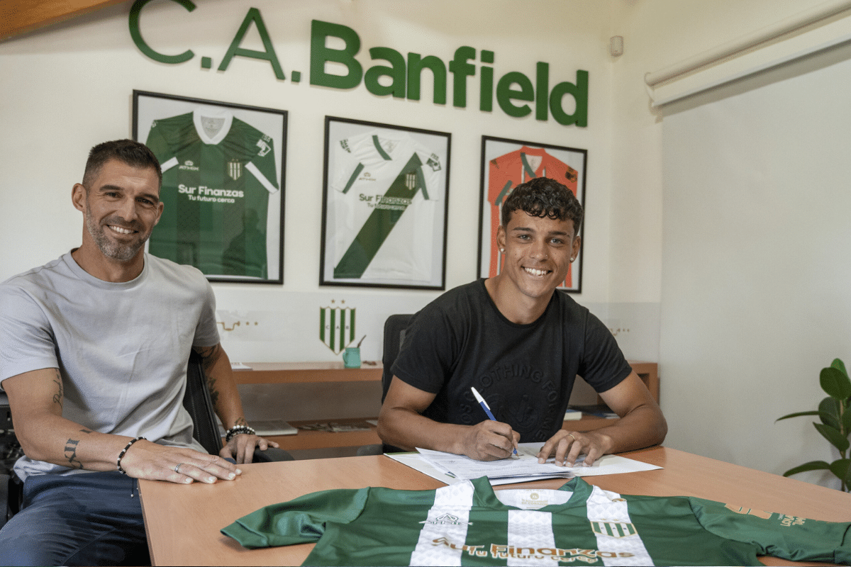 Marcos López, joya de Banfield que firmó contrato profesional