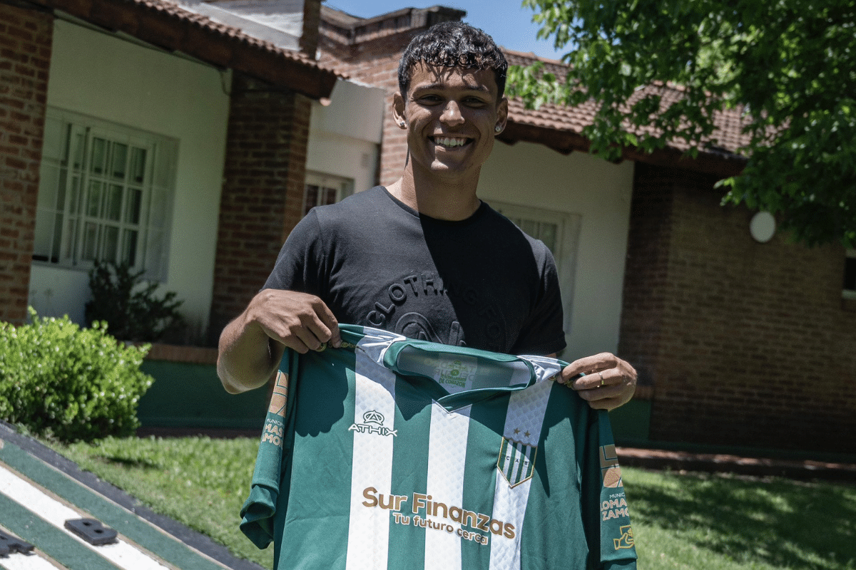 Banfield: los 3 refuerzos que llegaron al Taladro antes del mercado de pases 2025