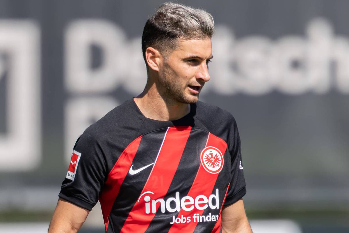 Refuerzos Estudiantes: Lucas Alario es el nuevo objetivo de Gillett y un detalle juega a favor del Pincha