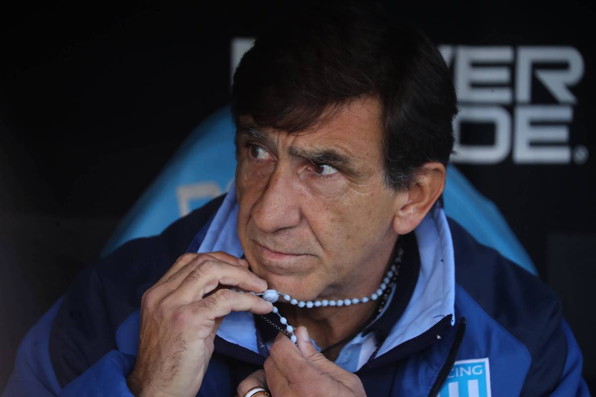 Refuerzos Racing: Costas se mete en la pelea por un jugador pretendido por Talleres