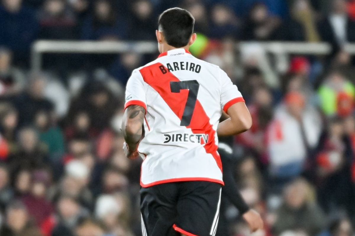 Mercado de pases River: Adam Bareiro se va del Millonario y le deja esta plata
