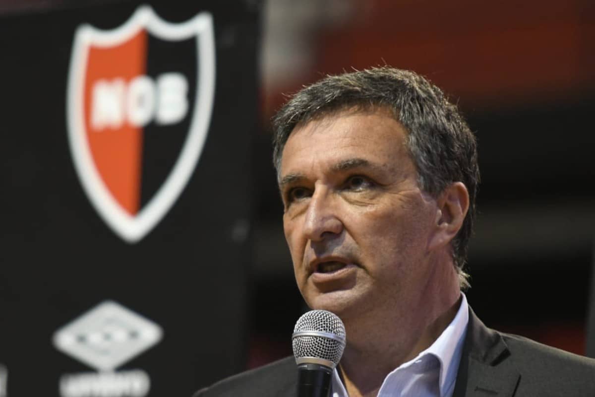 Refuerzos Newell’s: la Lepra “consultó” por un lateral derecho, pero espera por el regreso de Astore