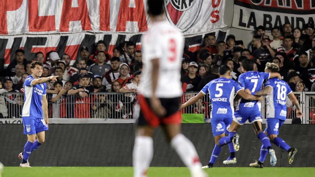 Refuerzos Atlético Tucumán: el Decano se aseguró al segundo máximo goleador de Paraguay