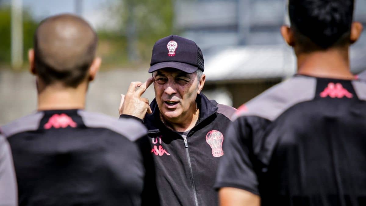 Refuerzos Huracán: el Globo se lleva a un defensor campeón vinculado con Boca y repite la fórmula Alarcón-Echeverría