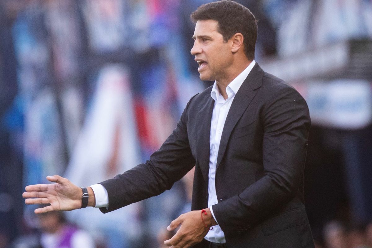 Mercado de pases Vélez: Domínguez se quedaría sin una joya del Fortín tras un debut preocupante en la Liga Profesional