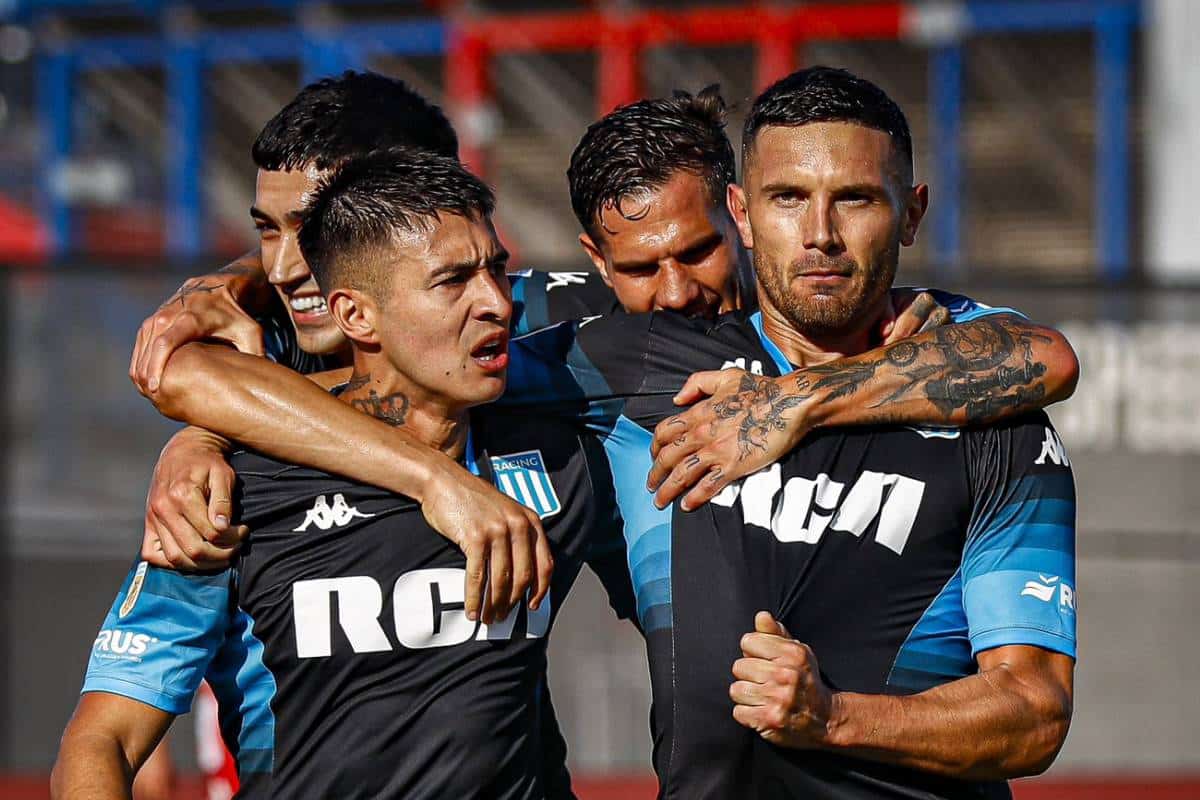 Mercado de pases Racing: la Academia espera a Toto Fernández y 2 refuerzos más para esta semana
