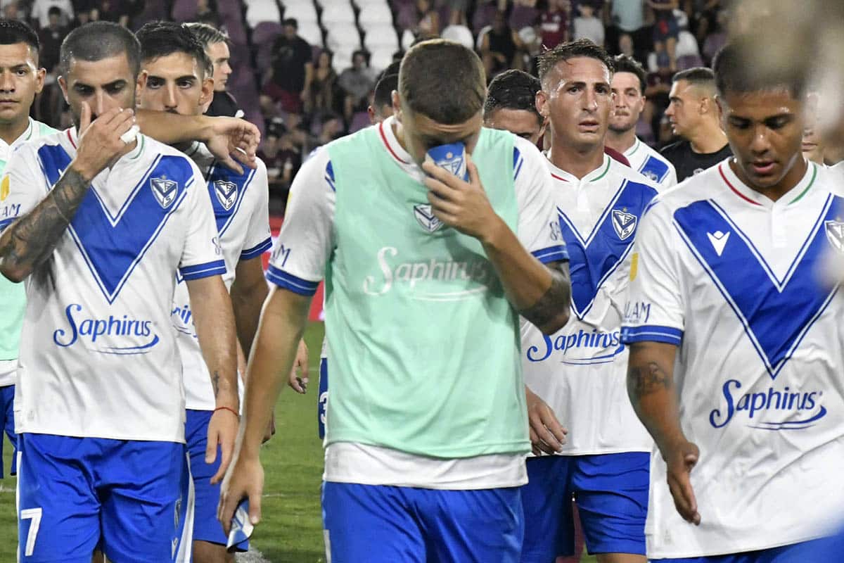 El Vélez de Sebastián Domínguez ganó por primera vez, pero hay un problema que atormenta al plantel