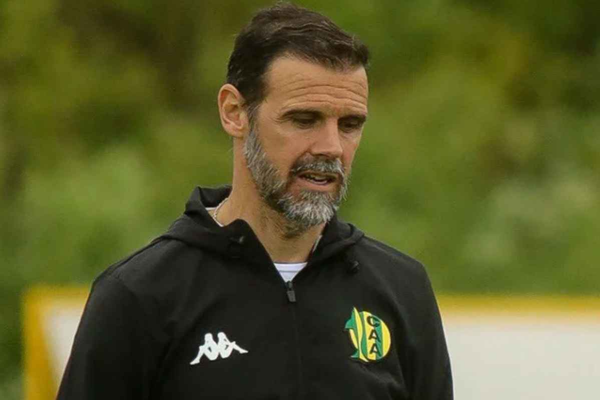 Aldosivi: Andres Yllana sacó un punto ante el Estudiantes de Foster Gillett pero suenan 2 DTs para reemplazarlo