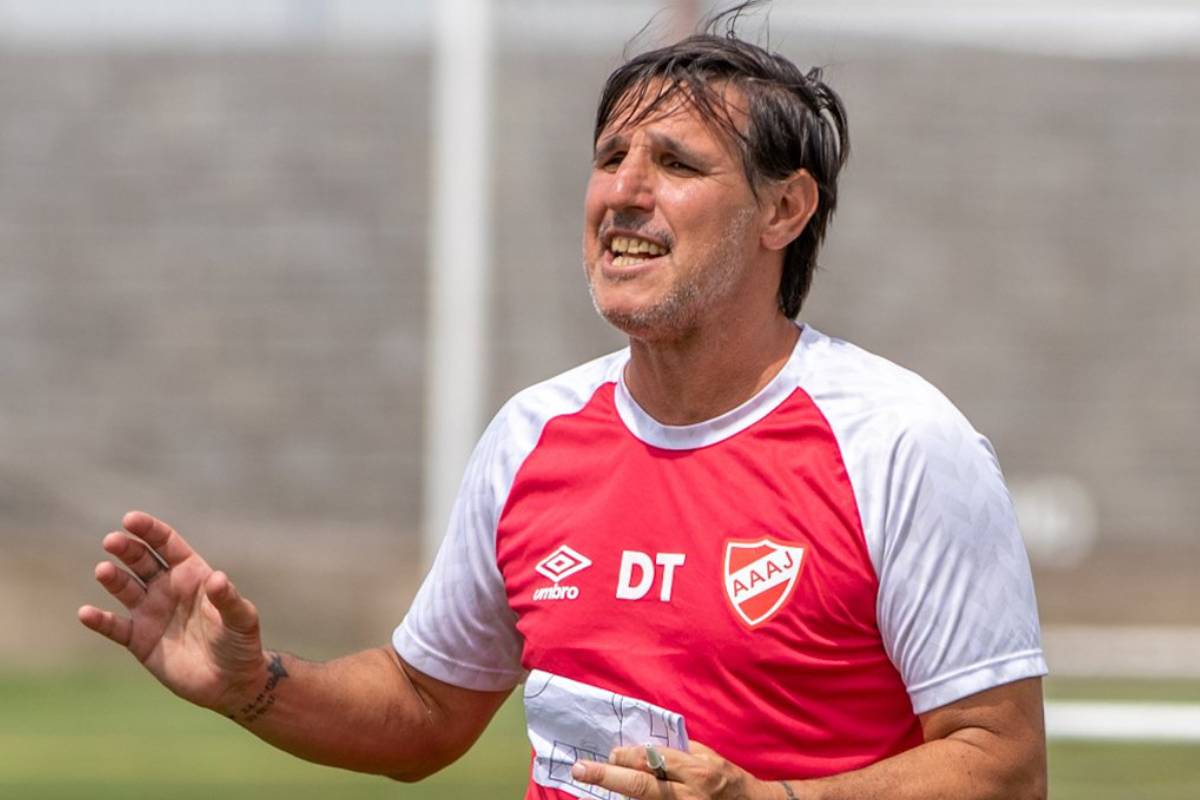 Nico Diez, el DT revelación del Torneo Apertura 2025: del Mundial con Sampaoli a su regreso a Argentinos Juniors