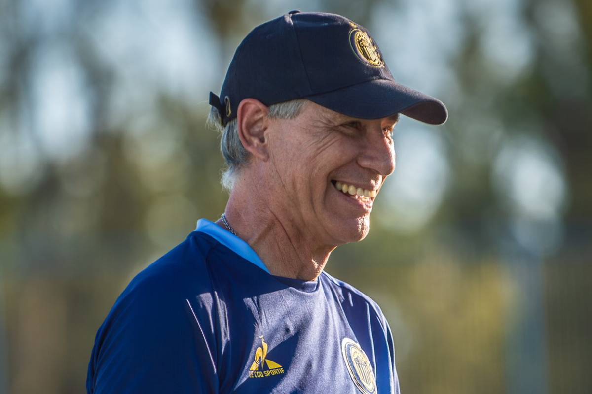 Refuerzos Rosario Central: el Canalla extiende su mercado de pases tras la salida de un defensor