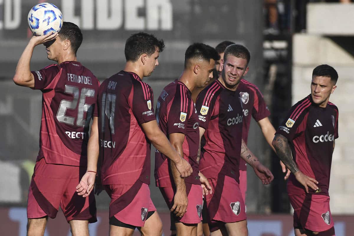 River: los hinchas del Millonario se cansaron y definieron la prioridad para el próximo mercado de pases