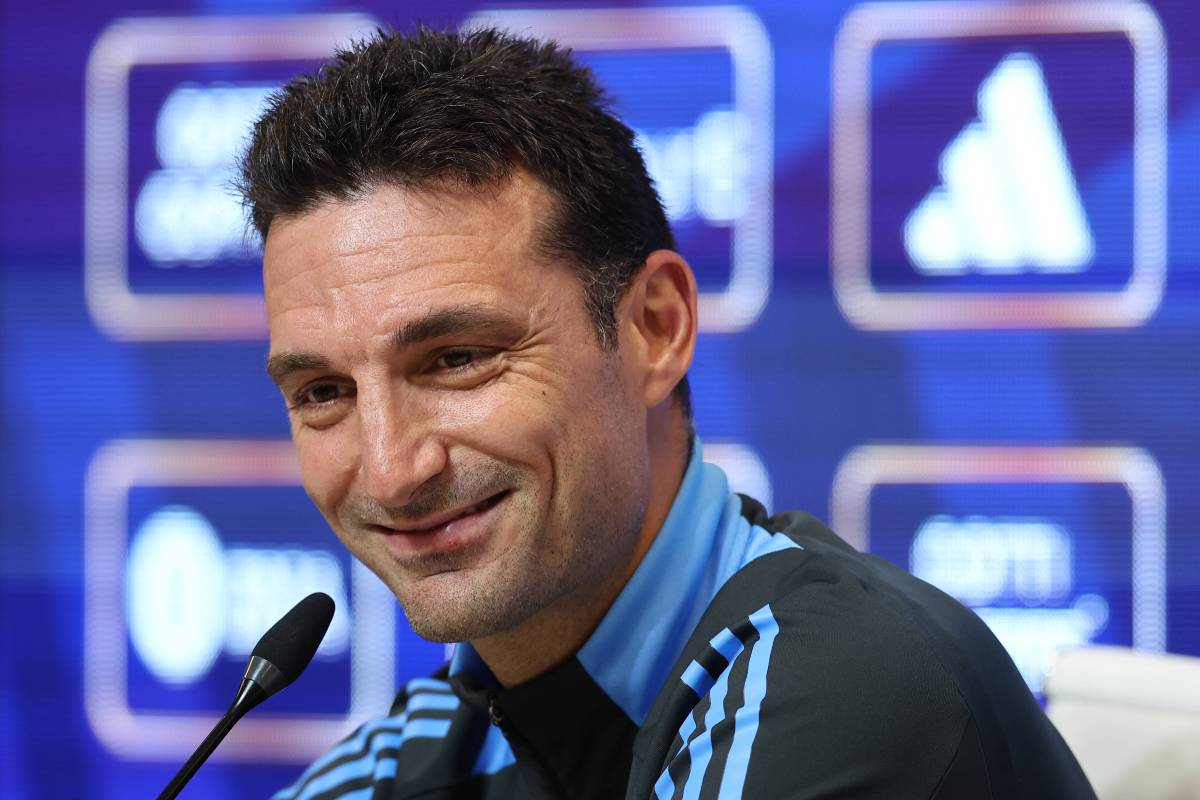 Scaloni destacó a 2 jóvenes del fútbol argentino y adelantó su posible convocatoria a la Selección Argentina
