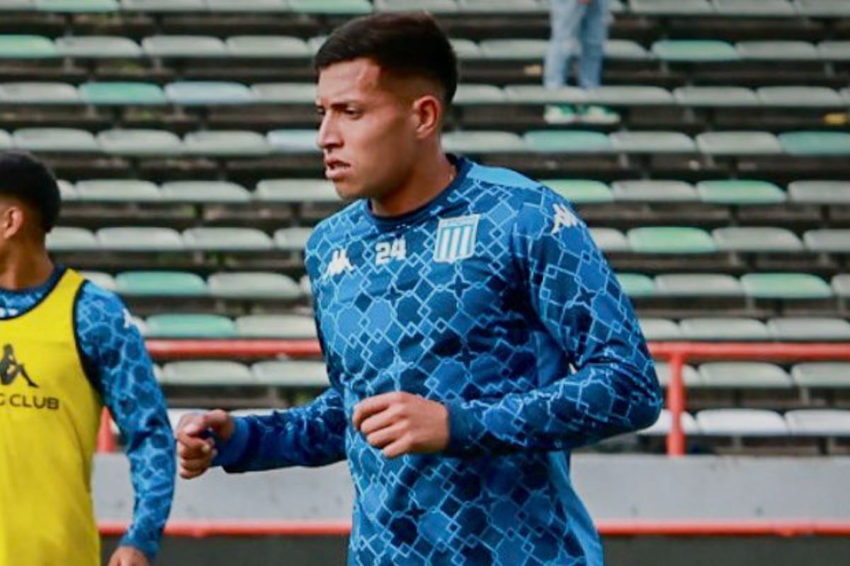Refuerzos de Racing: así fue el debut como titular de Adrián Fernández, el “Riquelme de la B”
