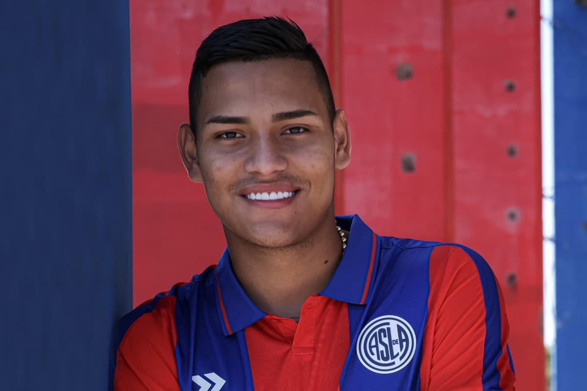 Mercado de pases de San Lorenzo: ¿por qué el Ciclón todavía no pudo rescindirle el contrato a Andrés Chichi Peralta?