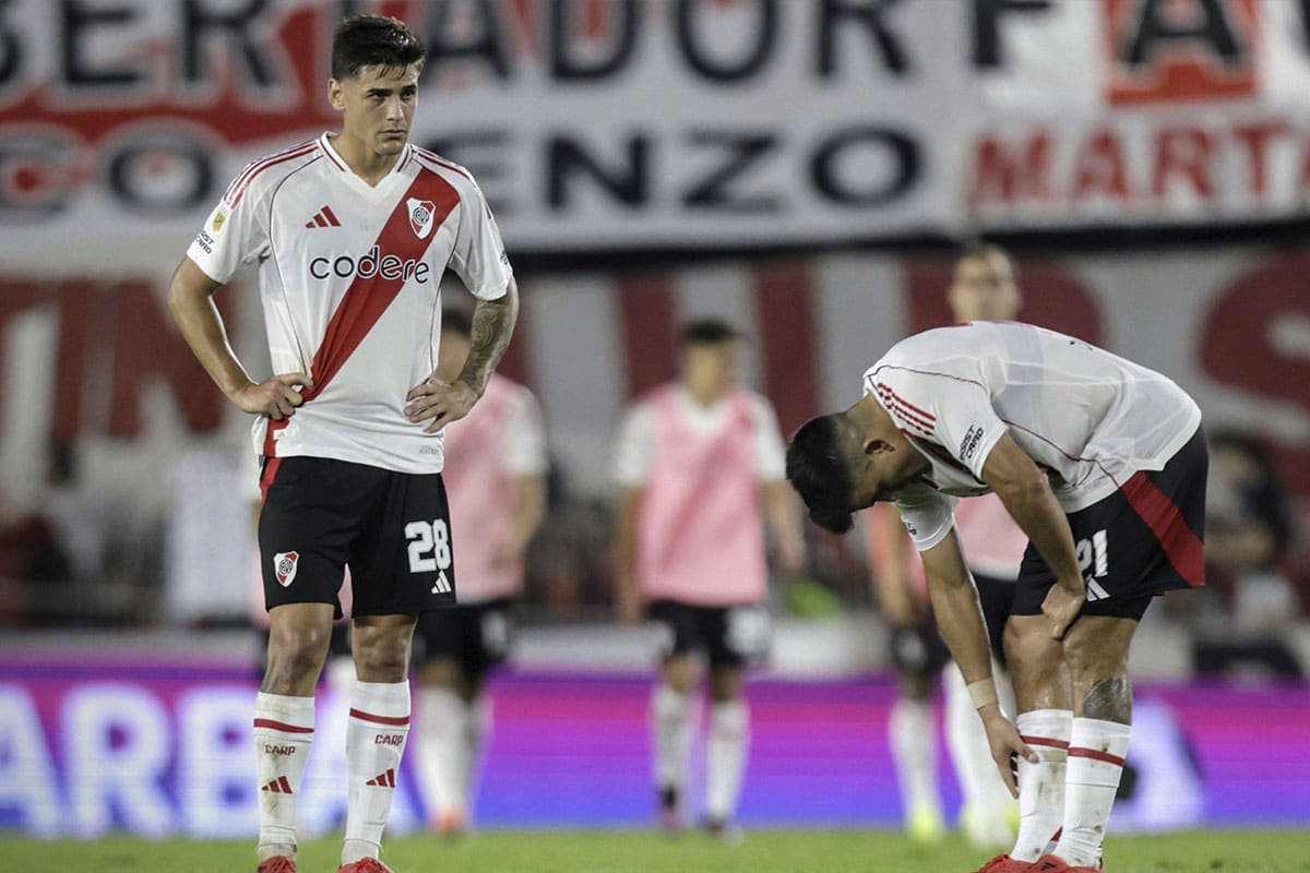 Refuerzos de River: llegó como una apuesta y no jugaría por una insólita razón