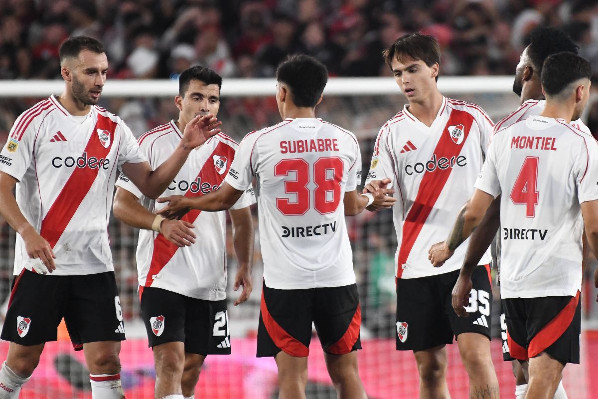 Mercado de pases de River: la curiosa oferta que preparan en Europa para fichar a uno de los jóvenes talentos del Millonario