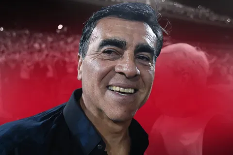 Independiente avanza por Gustavo Quinteros: la clave que seduce a la dirigencia y cómo puede ordenar al Rojo