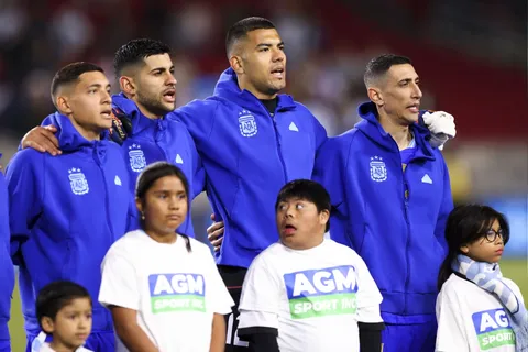 Cómo ataja Walter Benítez, el arquero argentino que se consagró campeón en Países Bajos y busca ser el suplente de Dibu Martínez en la Copa América