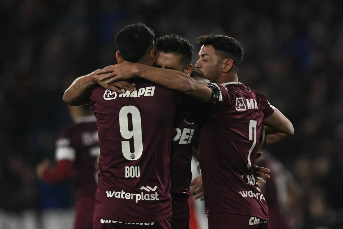 Walter Bou, autor de un gol extraordinario 
