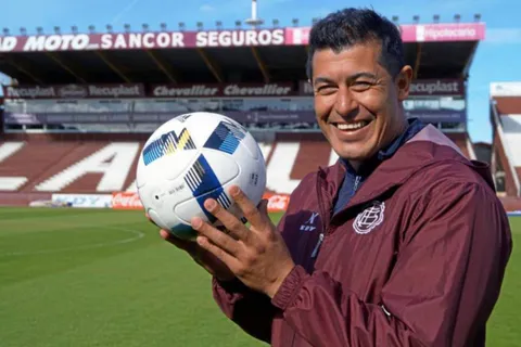 ¿Cómo jugaba el Lanús campeón de Almirón en 2016?