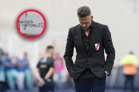 “Renunciá Demichelis”: la contundente pintada que apareció cerca del estadio de River