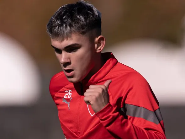 Era la promesa de Independiente, jugó en la Selección y ahora va por su segundo préstamo: el caso Santi López