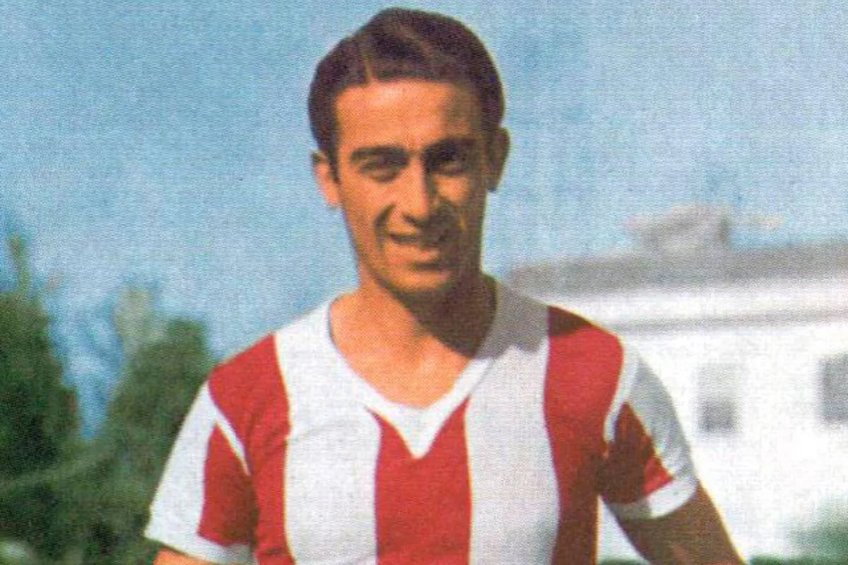 Manuel Pelegrina con la camiseta de Estudiantes