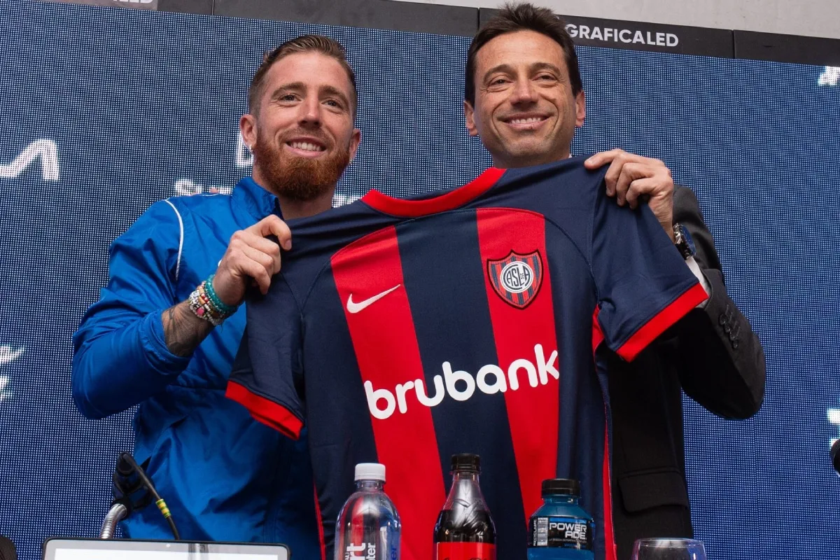 Iker Muniain, presentado como jugador de San Lorenzo