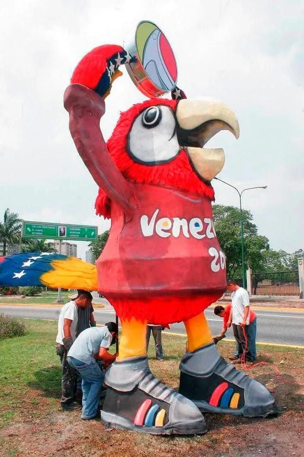Copa America (07/05/2007) Guaky, la mascota de la Copa América en Venezuela. BARQUISIMETO LARA VENEZUELA EDITORIAL USE O