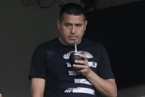 Refuerzos Boca: el Xeneize “va a incorporar” un defensor central y un 5 en el mercado de pases
