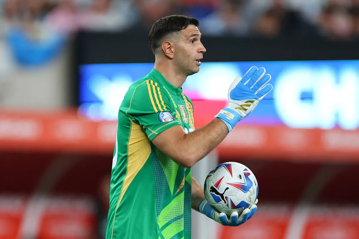 EAST RUTHERFORD, NJ – JUNE 25: Emiliano Martinez 23 of Argentina during the second half of the CONMEBOL Copa America Gro