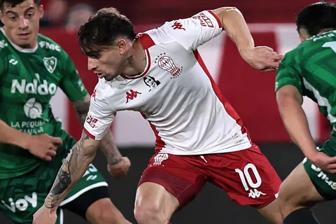 Refuerzos Independiente: el Rojo “abrió negociaciones” por un delantero de Huracán que quiere Talleres