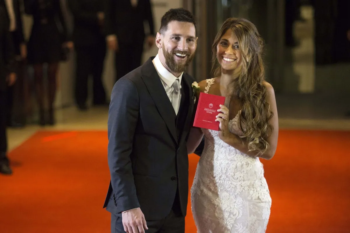 Antonela Roccuzzo y Lionel Messi en su casamiento