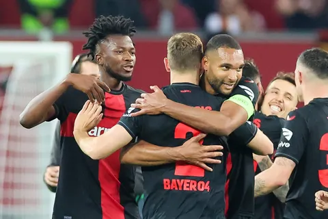 Bayer Leverkusen estiró su invicto a 49 partidos: ¿cómo quedó en la tabla histórica el equipo de Xabi Alonso?