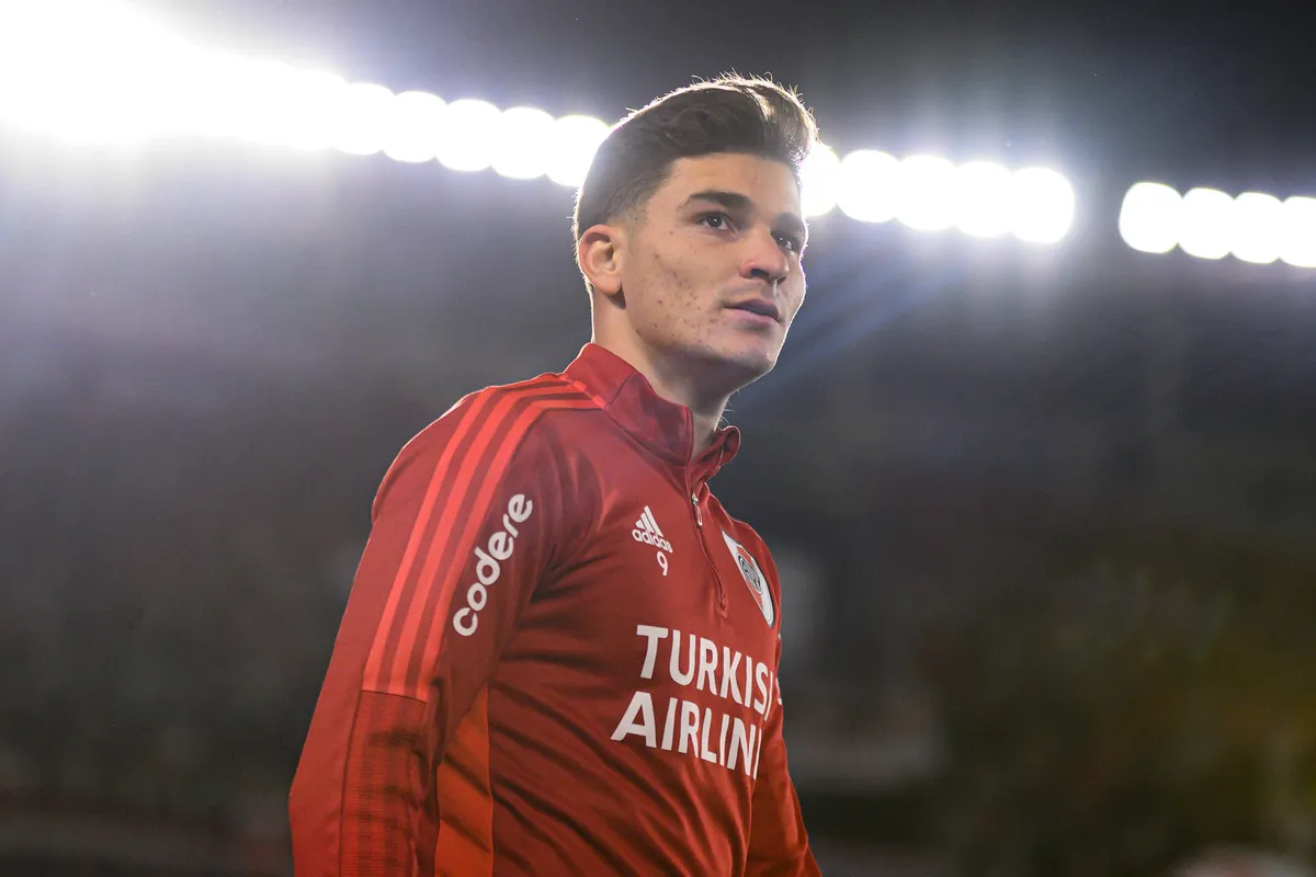 June 25, 2022, Buenos Aires, Argentina: Julian Alvarez of River Plate warms up before the match between River Plate and