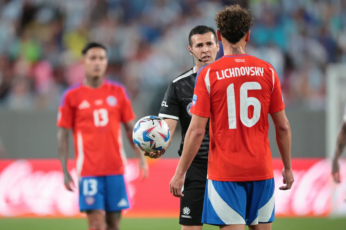 Soccer: Copa America-Chile vs Argentina