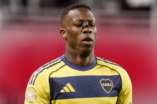 Mercado de pases de Boca: el alivio salarial que provoca la salida de Luis Advíncula