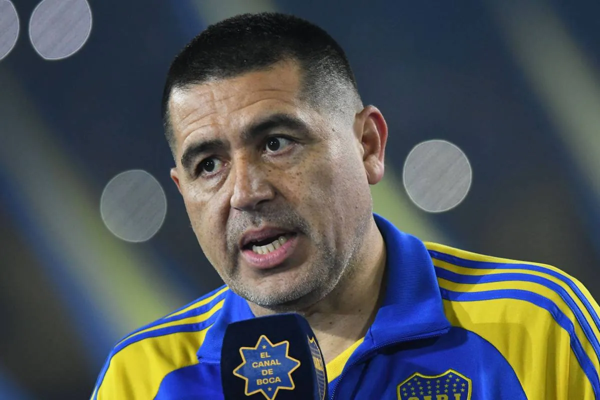 Juan Román Riquelme recibió un mimo de la FIFA