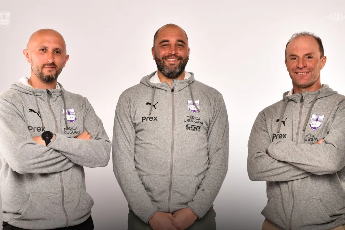 Marcelo Méndez, junto a Gabriel Miraballes y Leonardo López en Defensor Sporting