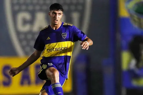 Cómo juega Mateo Mendia, el futbolista de Boca que firmó su primer contrato tras llegar a la final de la Libertadores sub-20