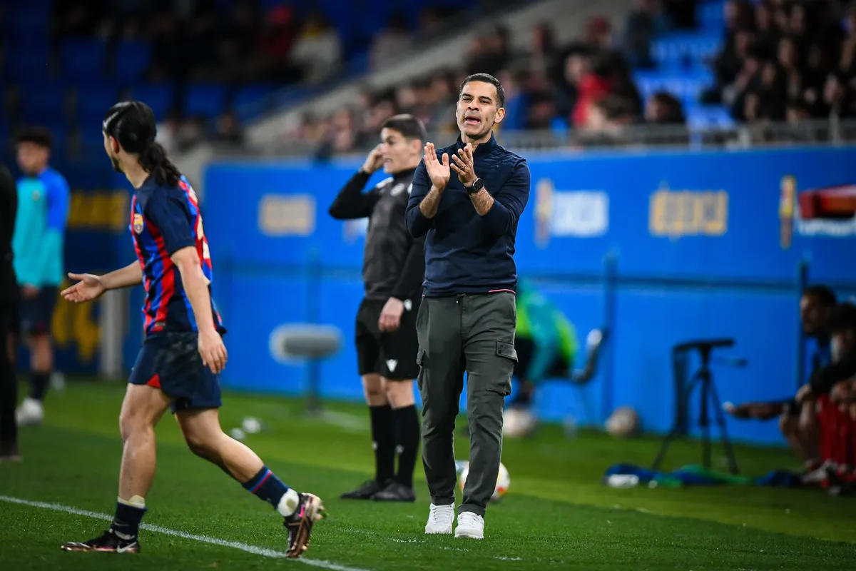 Head Coach Rafa Marquez (Barca Atletic) during a PRIMERA FEDERACION RFEF match between Barca Athletic and GimnÃ stic Tar
