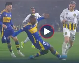 Liga Profesional: ¿era penal de Advíncula contra Copetti en Boca Juniors vs Rosario Central?